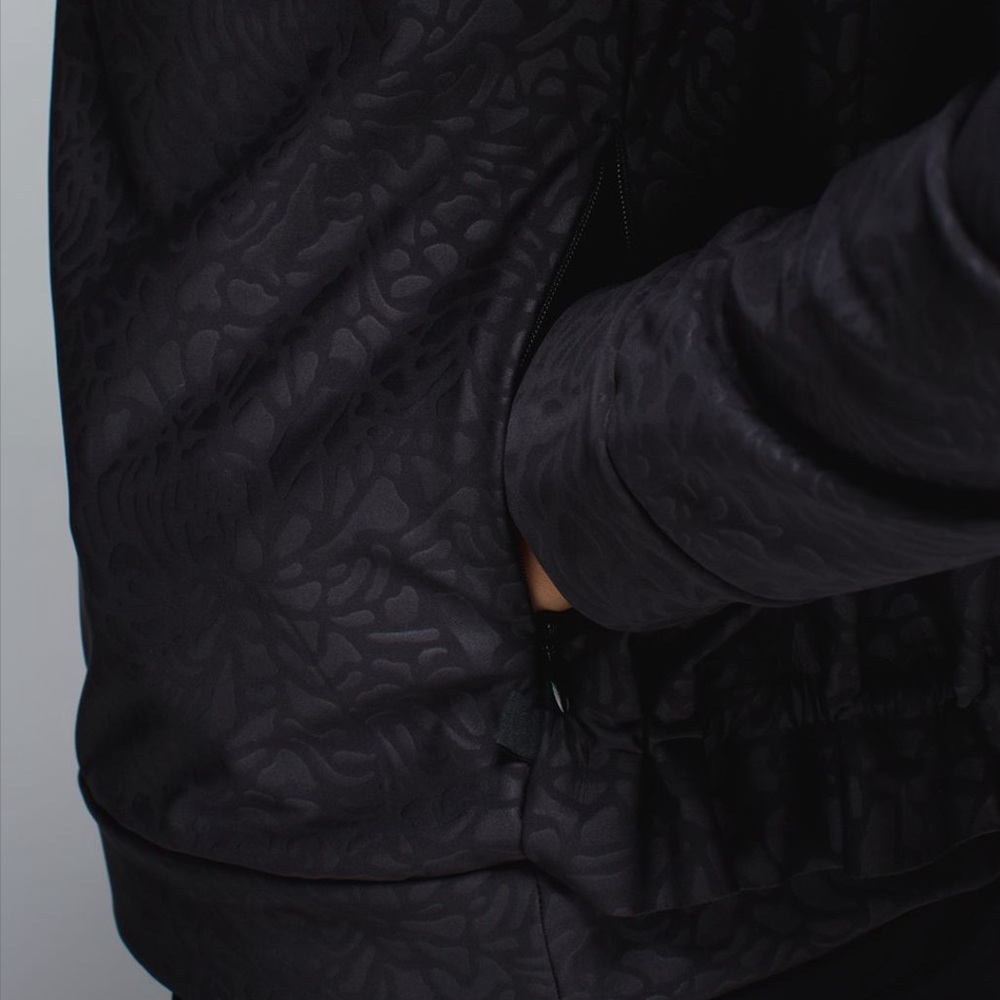 Lululemon Departure Top - Petal Camo Embossed Black - Picture 7 of 15